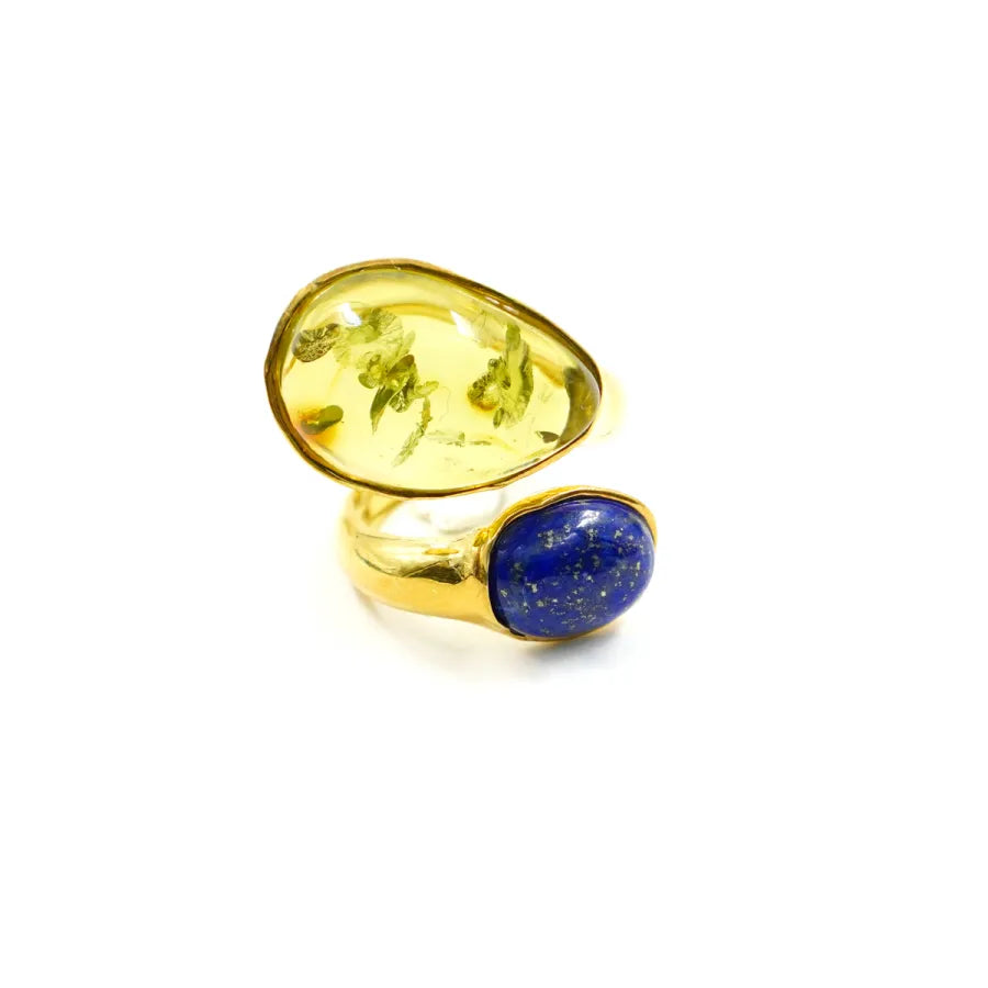 Anello Contrarier con Lapis e Ambra Colombiana verde in Arg. 925 Dorato