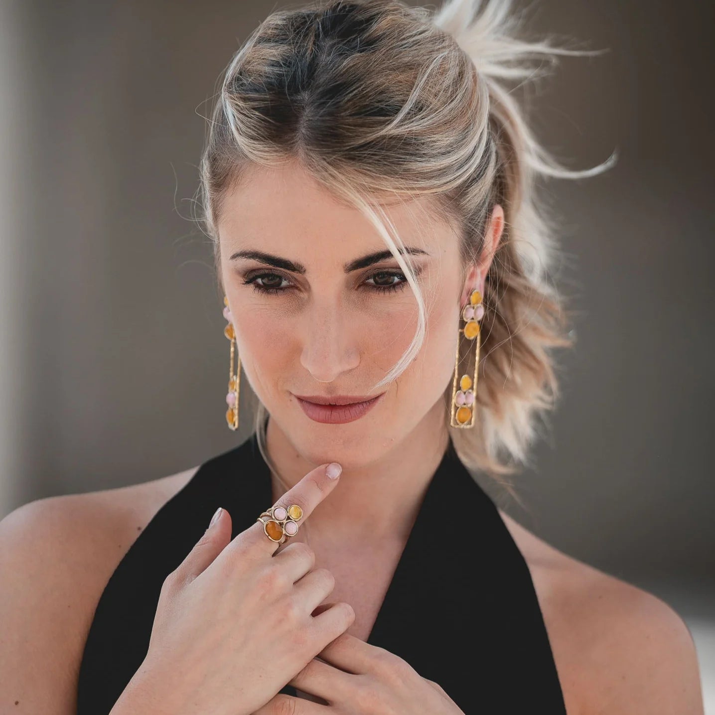 Anello in Ottone con quattro pietre naturali