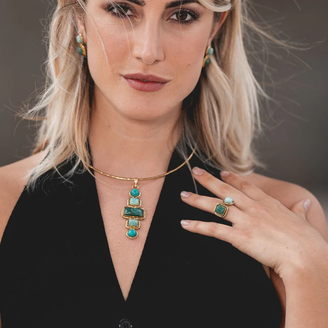 Anello in Ottone e pietre dure