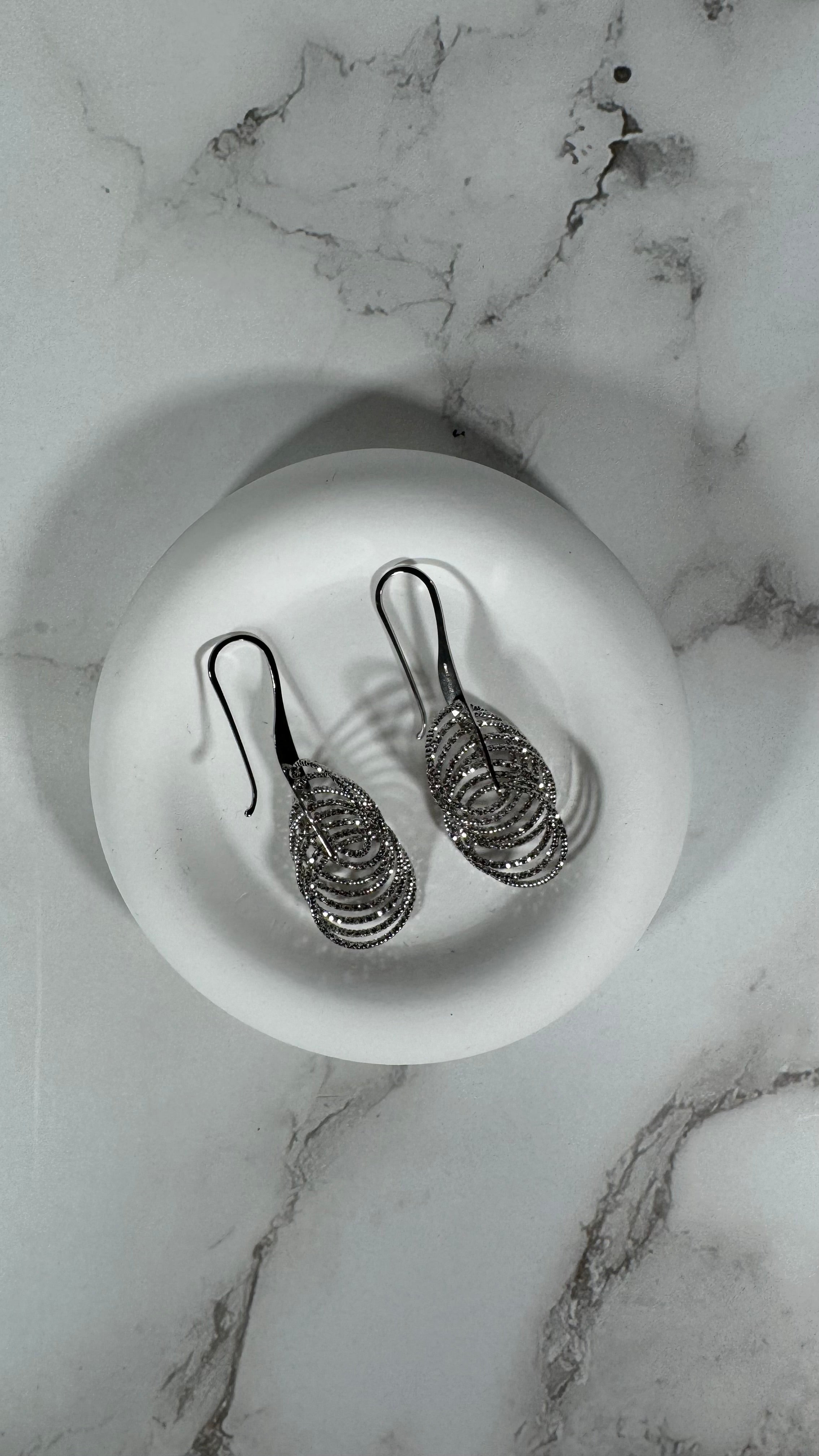 Orecchini DNA in Arg.925